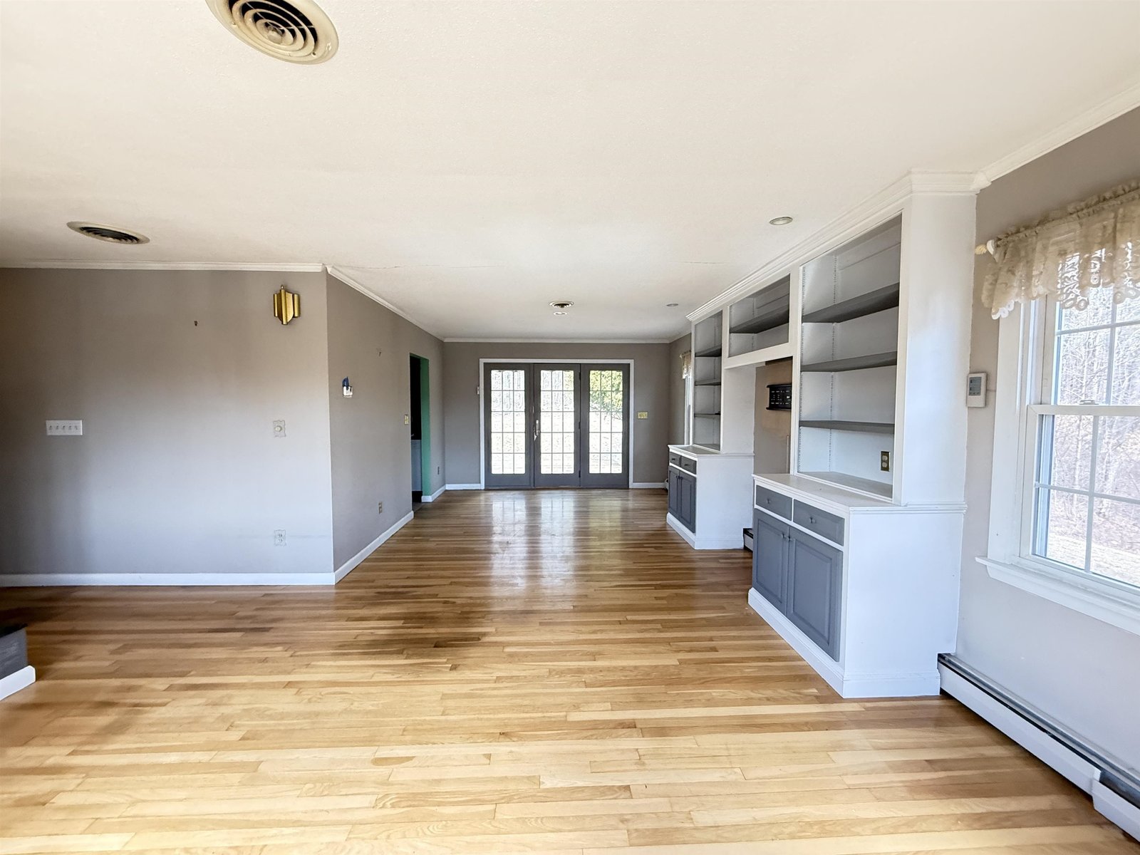 11 Juniper Hill Road