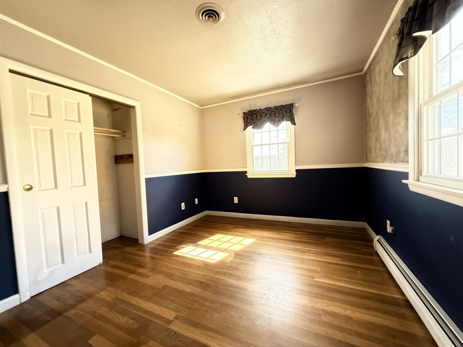 11 Juniper Hill Road