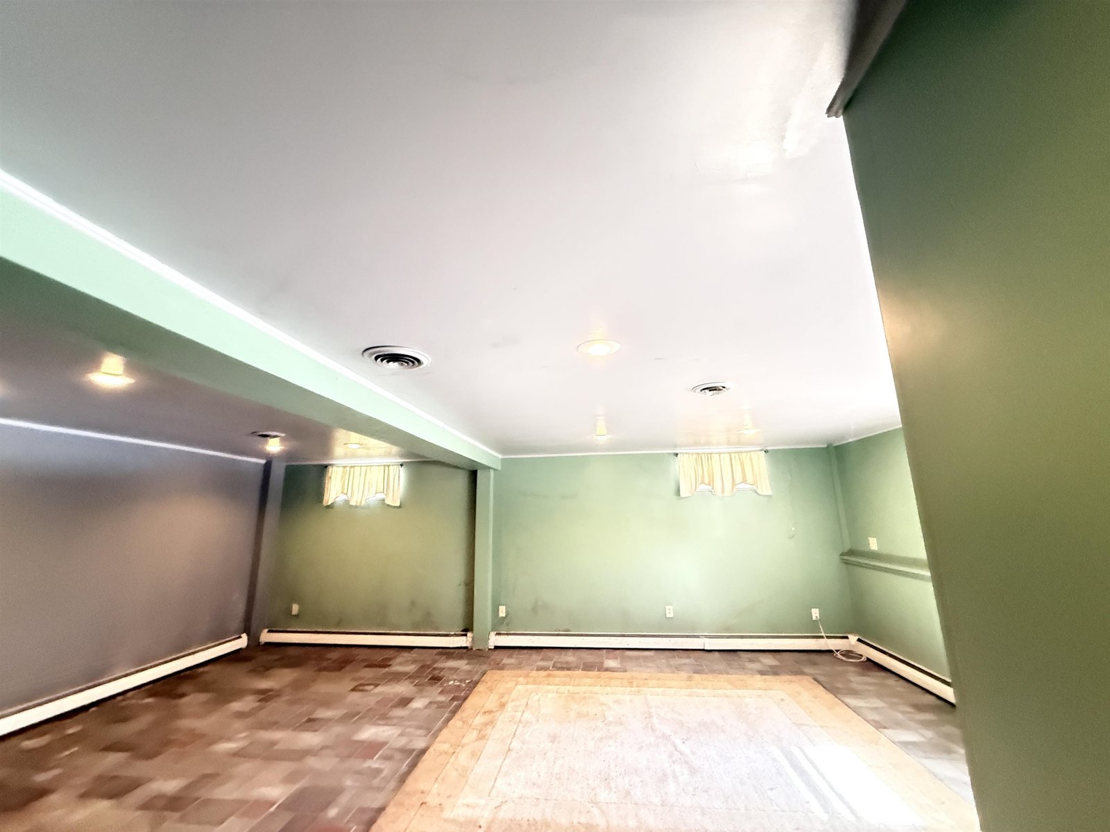 11 Juniper Hill Road