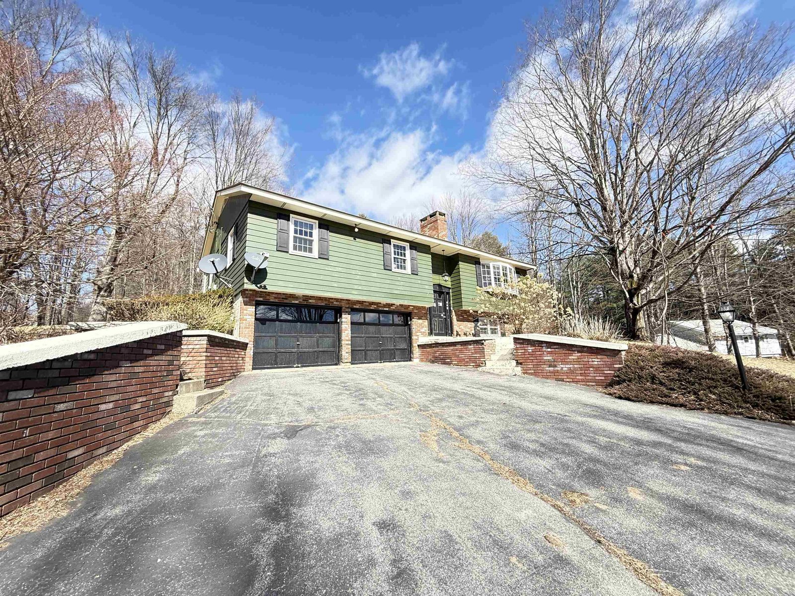 11 Juniper Hill Road
