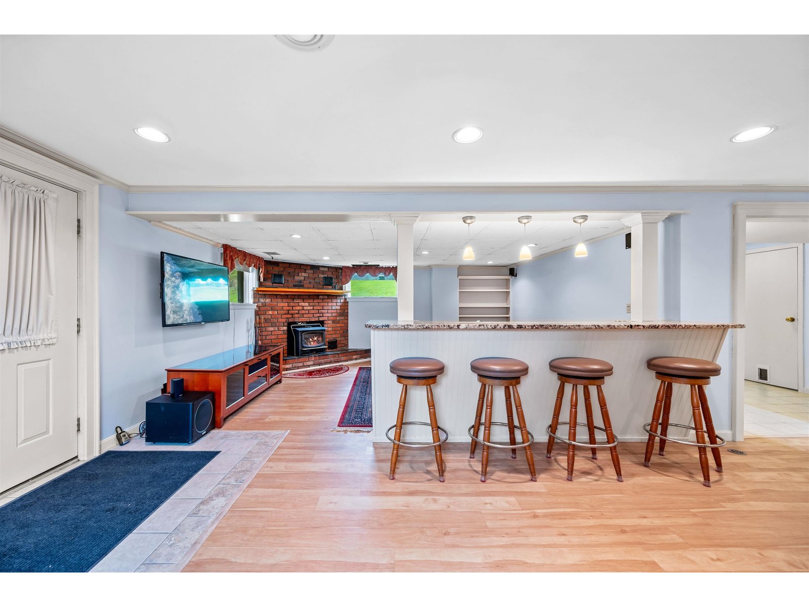 11 Ledge Drive