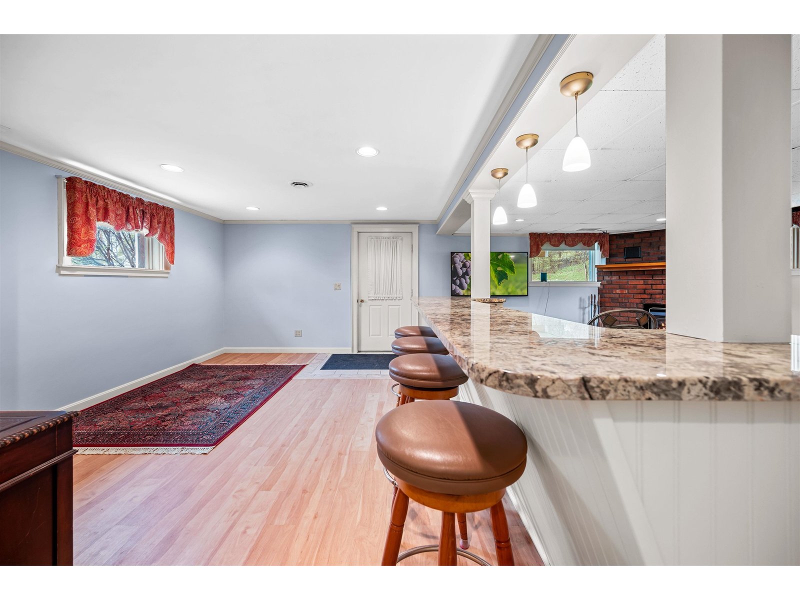 11 Ledge Drive