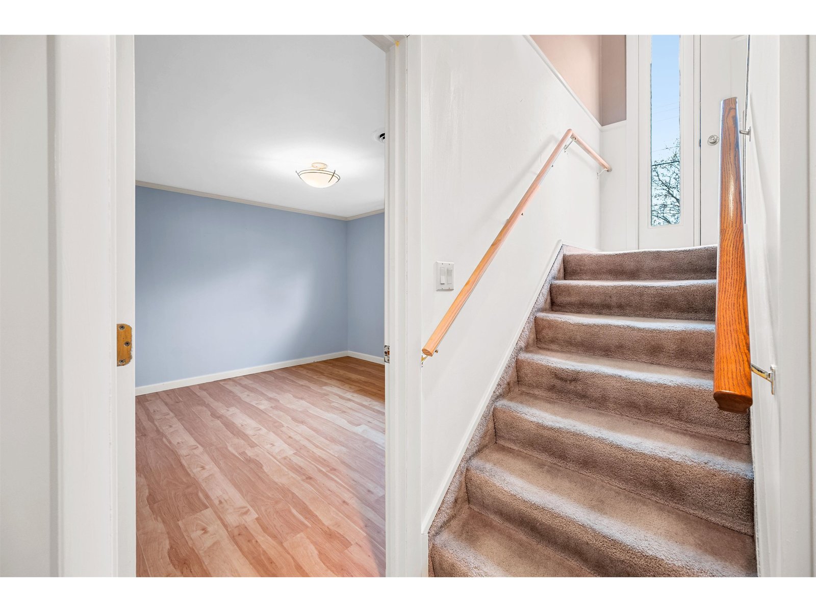 11 Ledge Drive