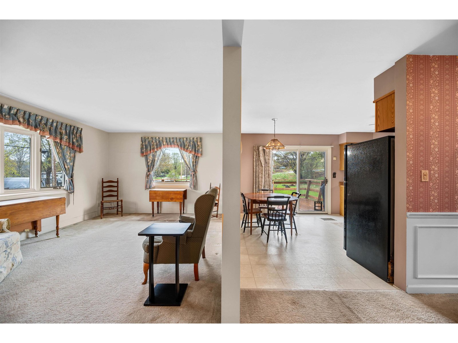 11 Ledge Drive