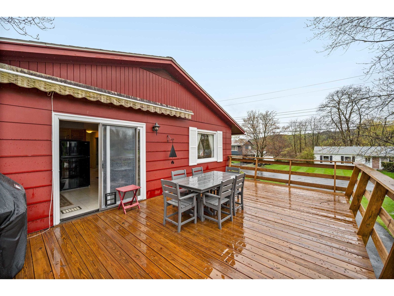 11 Ledge Drive