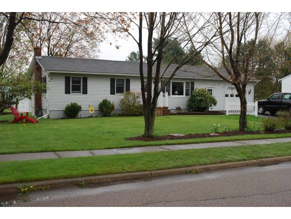 11 Londonderry Ln