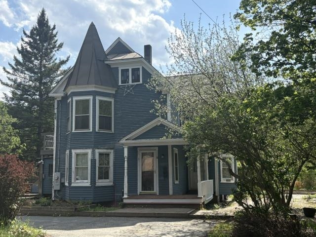 11 Maple Street