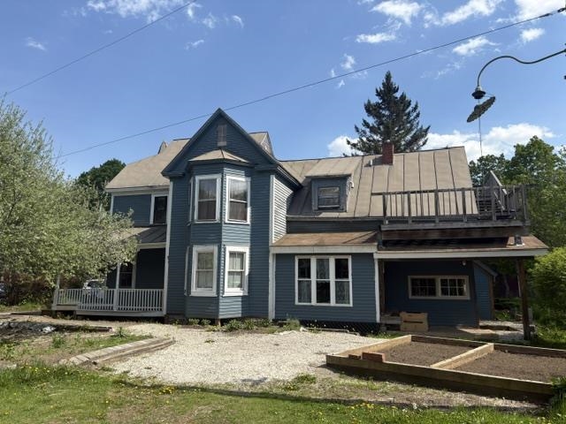 11 Maple Street