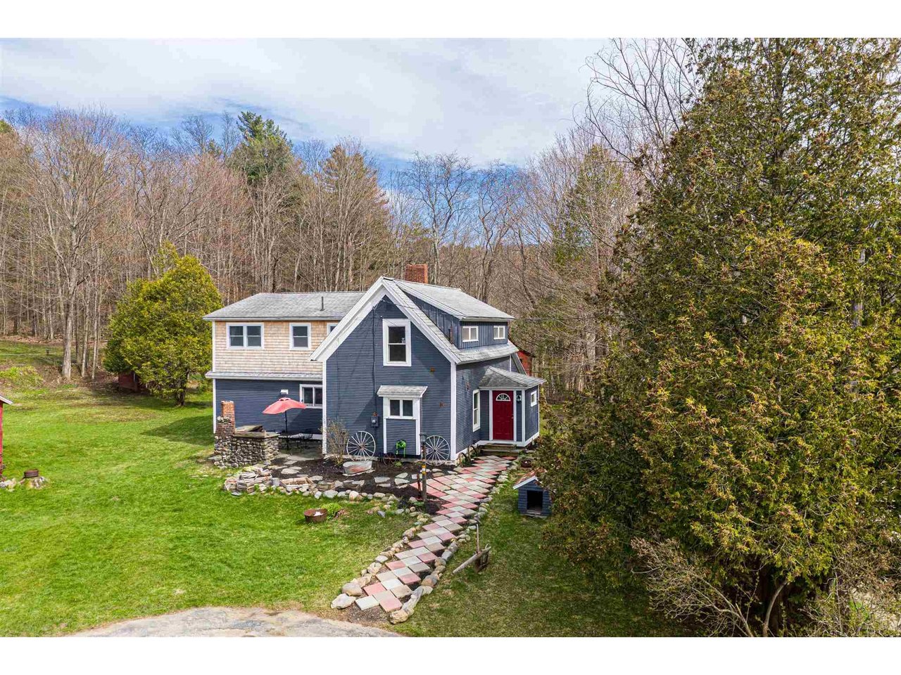 11 Moss Glen Falls Road