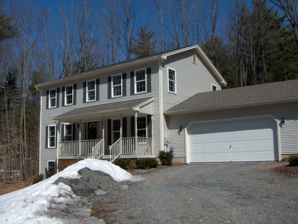 11 Overlake Dr