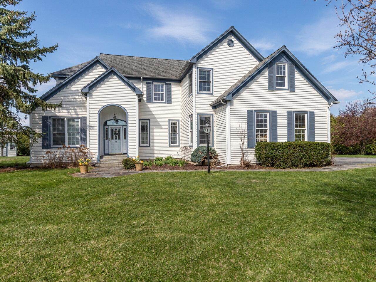 11 Pinnacle Drive