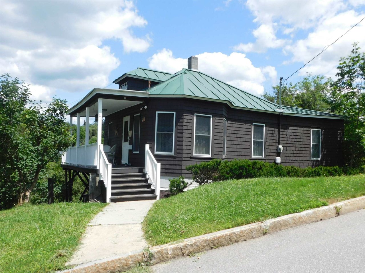 11 Ridge Street