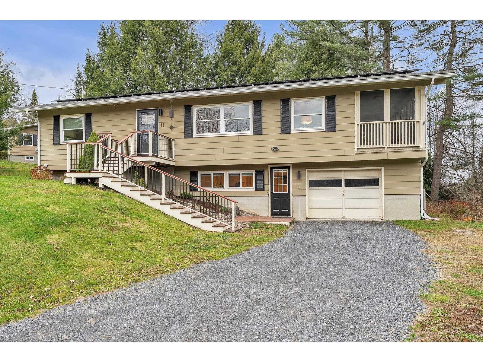 11 Robinhood Circle
