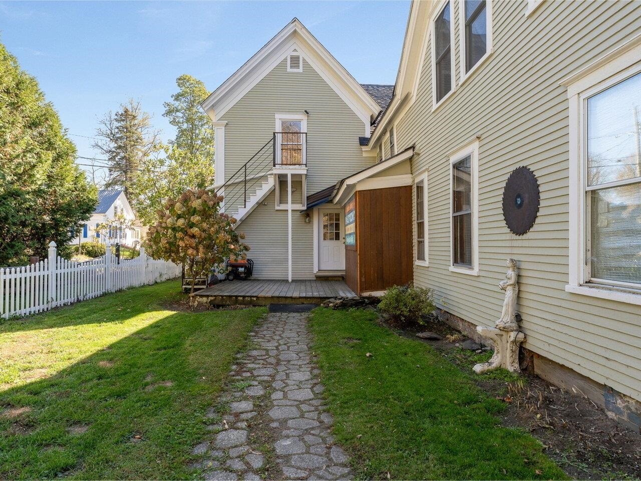 11 Slapp Hill Road