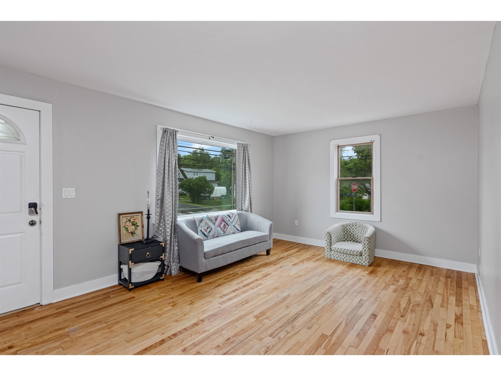 11 South Summit Street