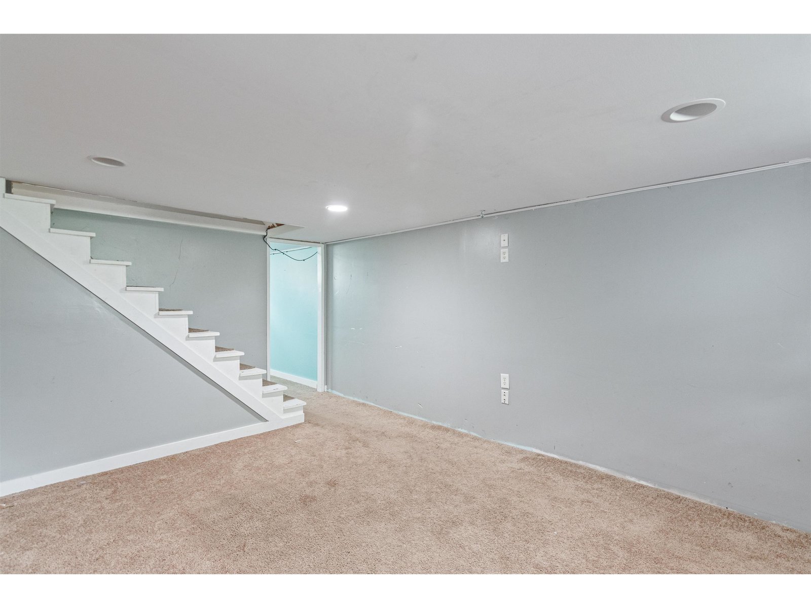 11 South Summit Street