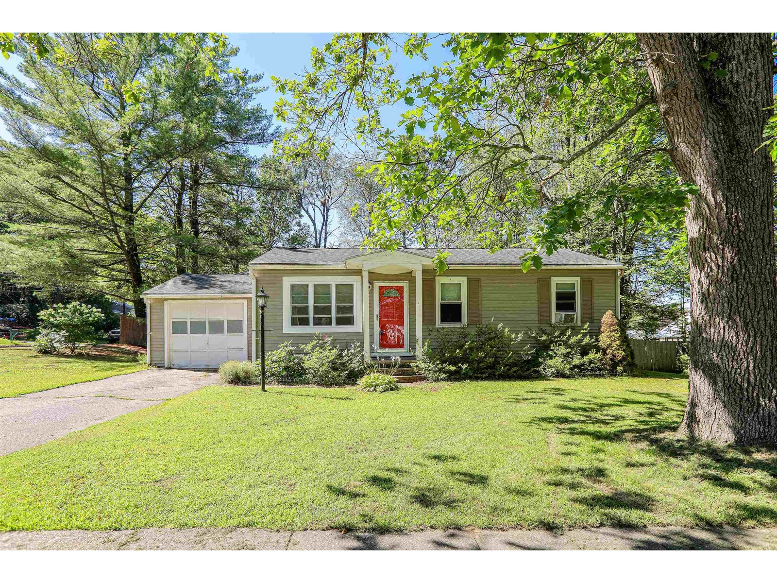 11 Stearns Avenue