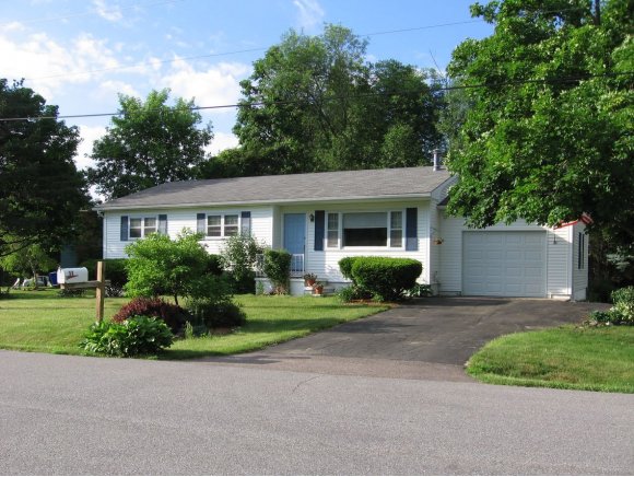 11 Timber Ln
