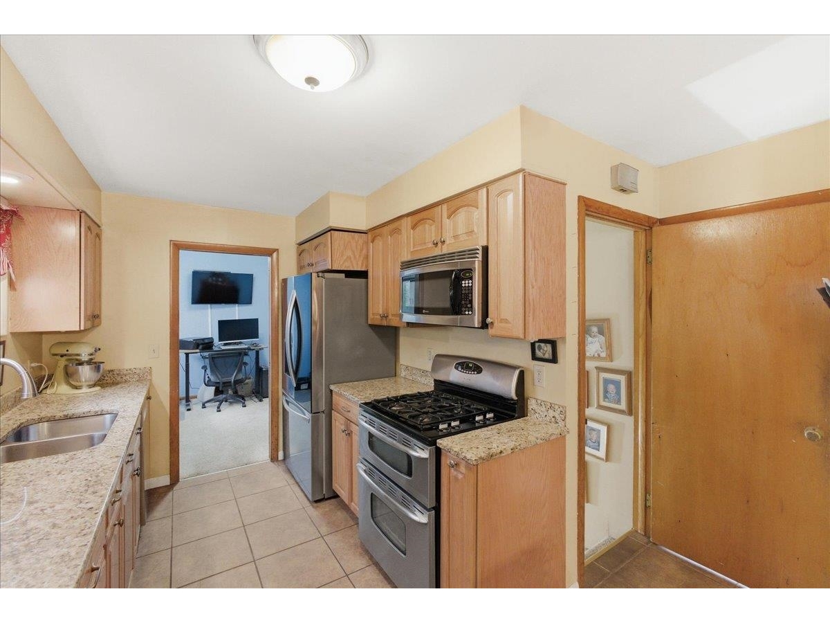 11 Wealthy Avenue
