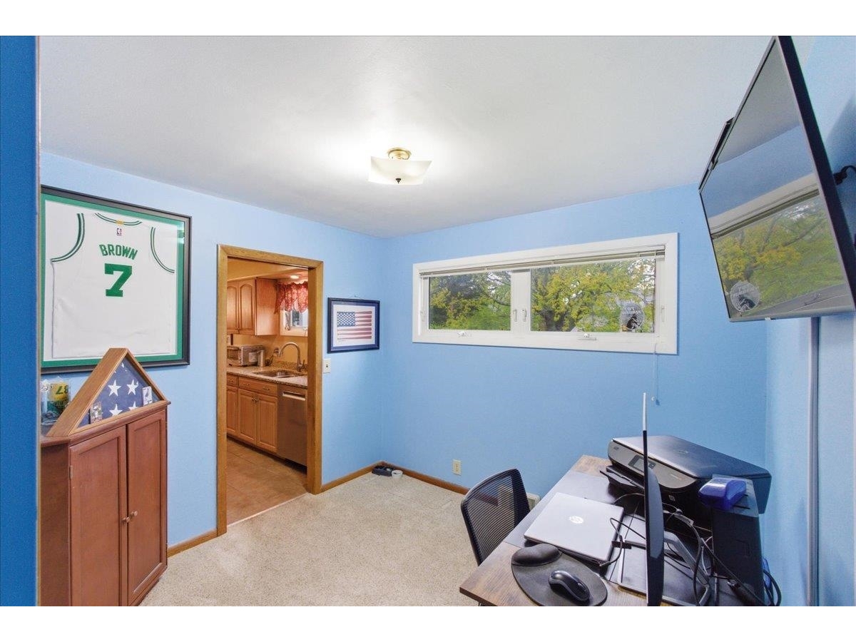 11 Wealthy Avenue