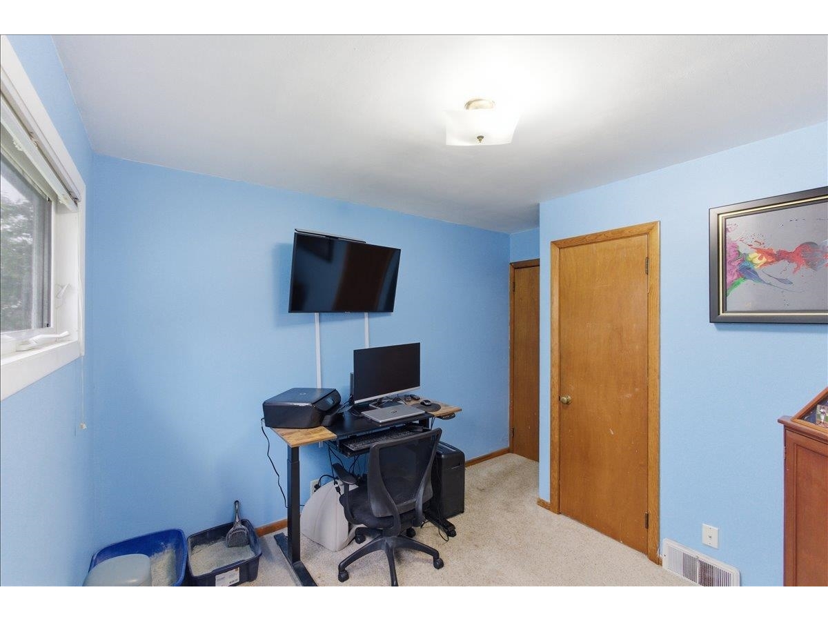11 Wealthy Avenue