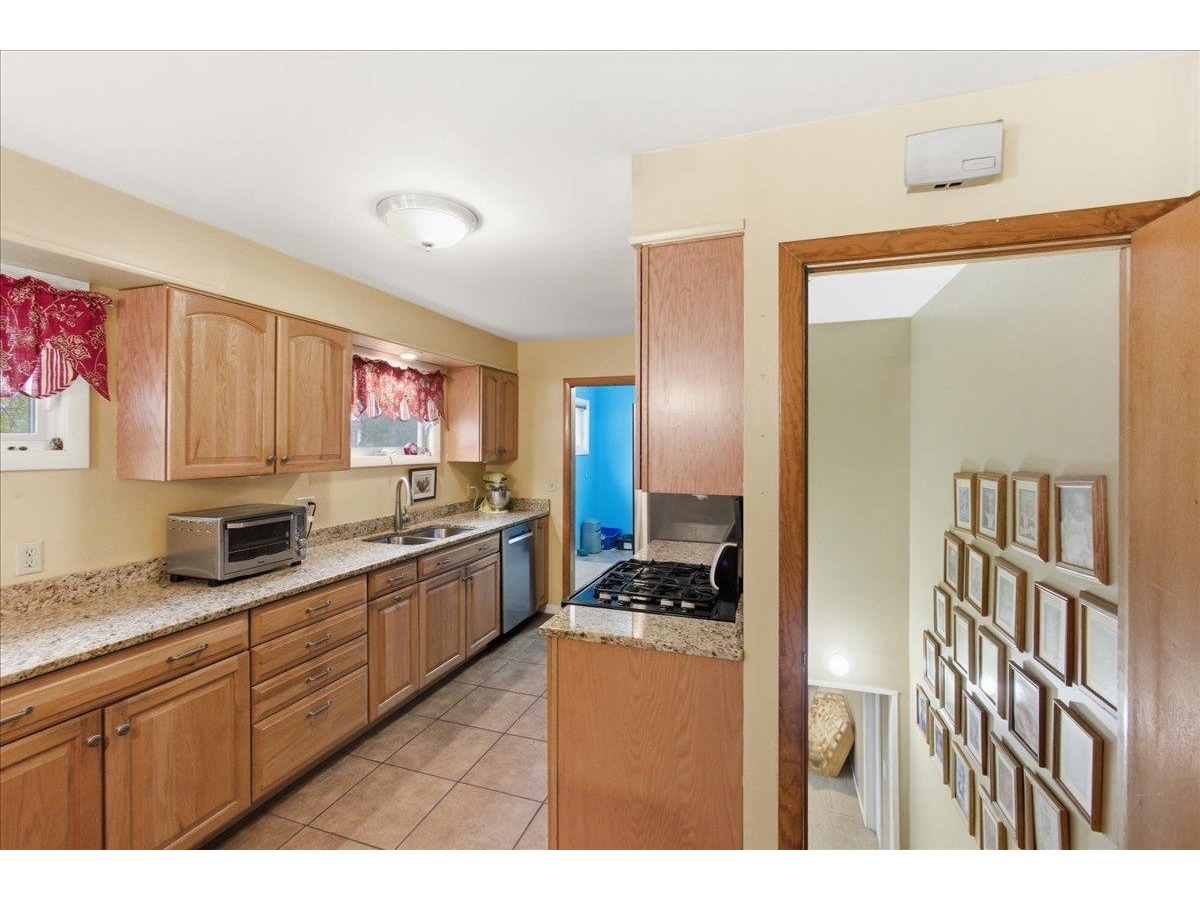 11 Wealthy Avenue