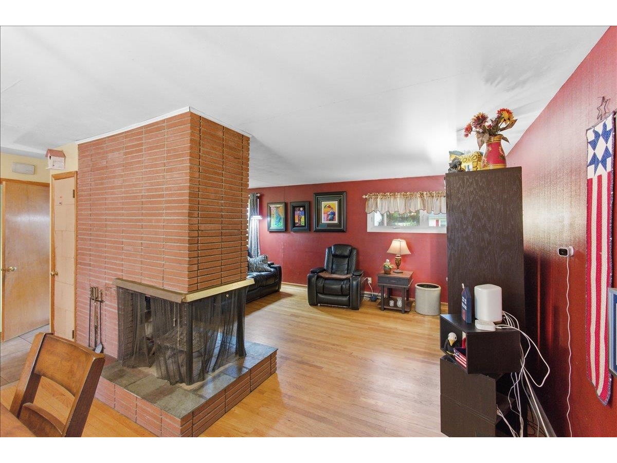 11 Wealthy Avenue