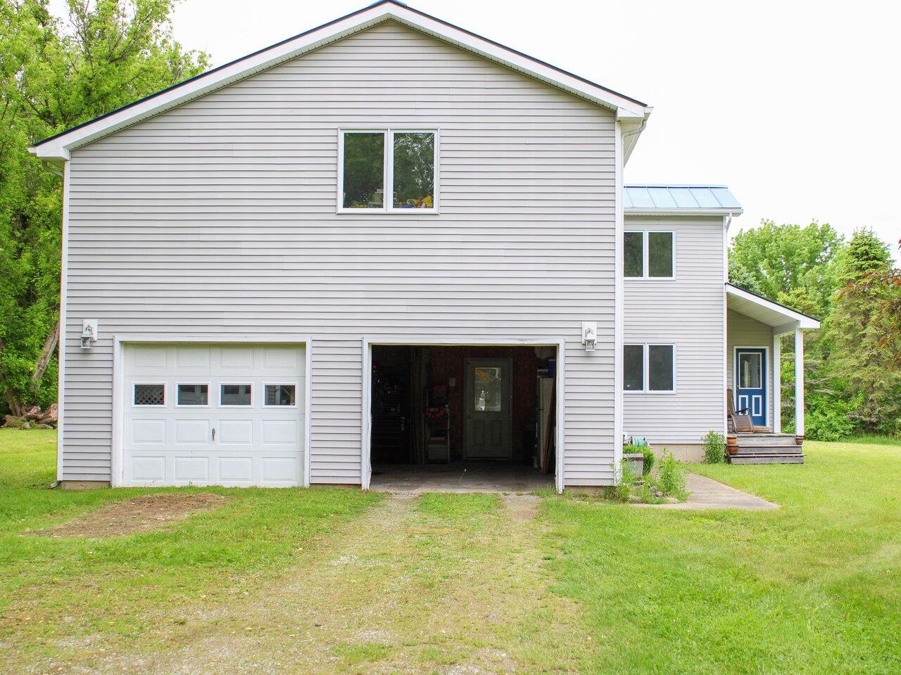 Oversized Garage