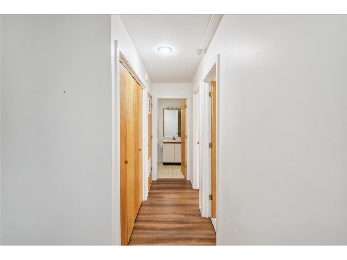 11 Winding Brook Drive
