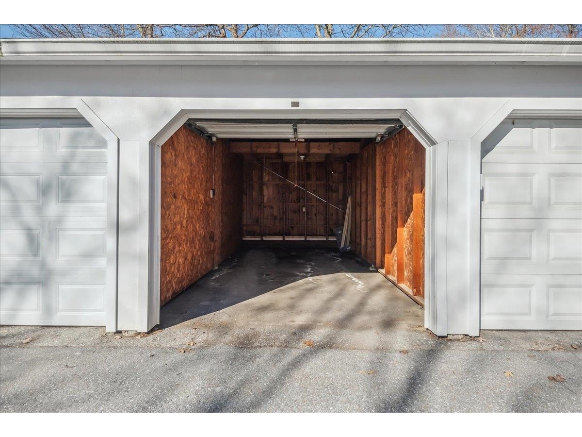 11 Winding Brook Drive