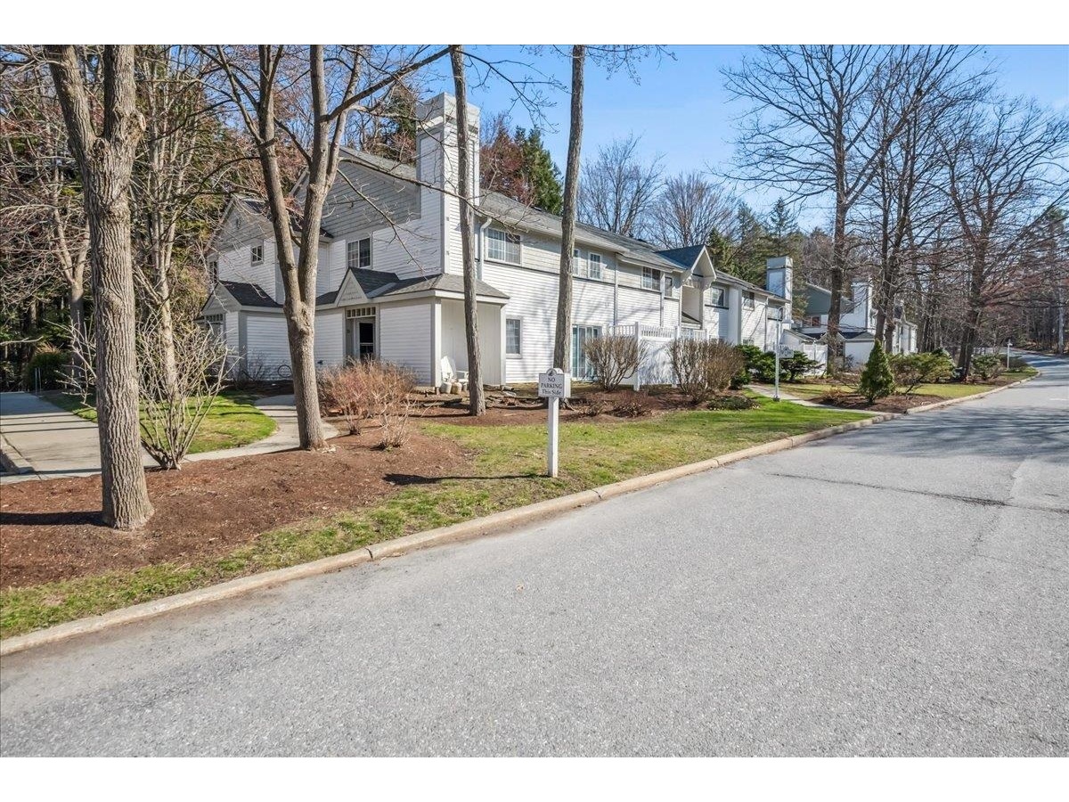 11 Winding Brook Drive