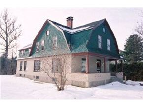 11 Woodrow Avenue