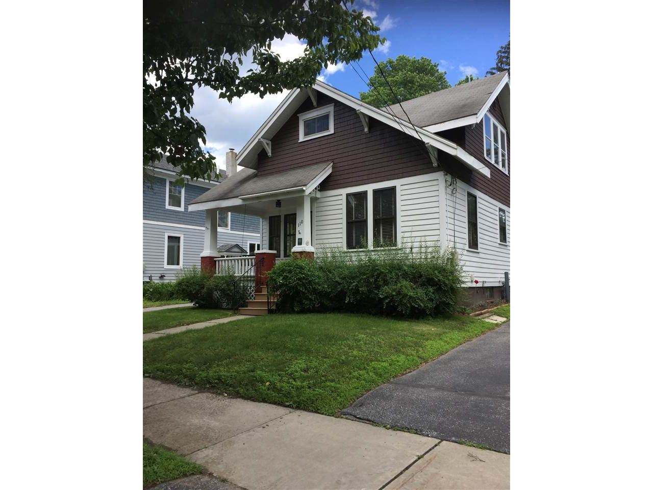 110 Charlotte St