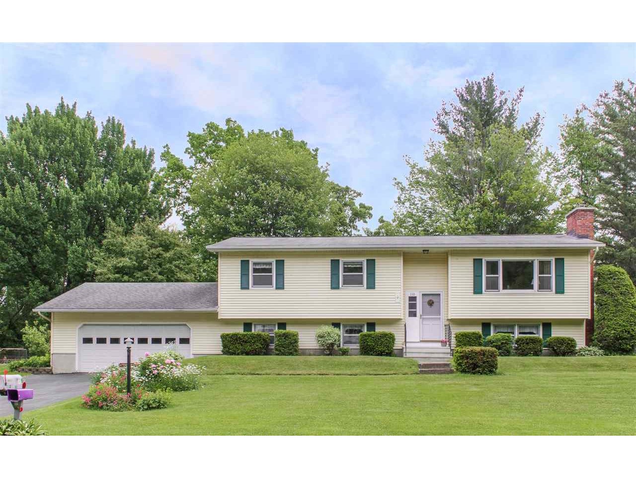 110 Country Club Dr East Drive