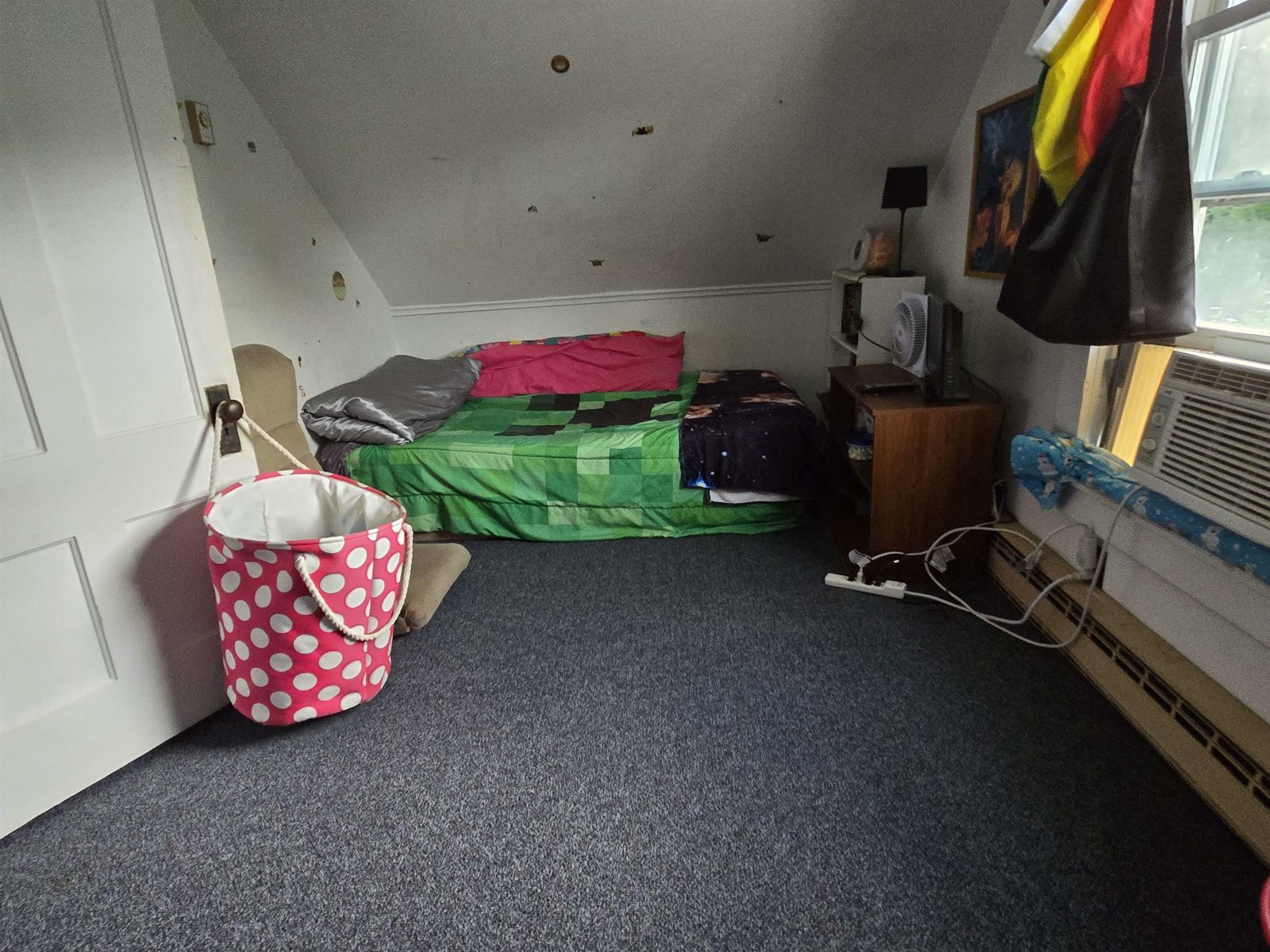 Apt2 bdrm 2
