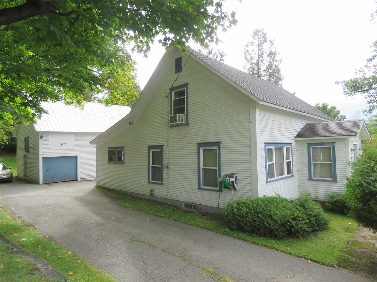 110 Sias Avenue