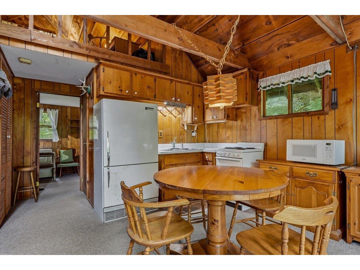110 Spring Hill Lane