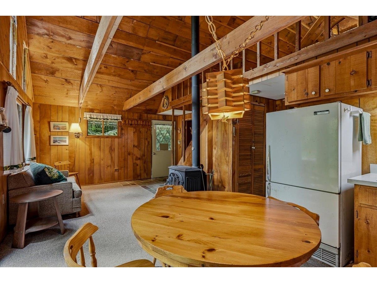 110 Spring Hill Lane
