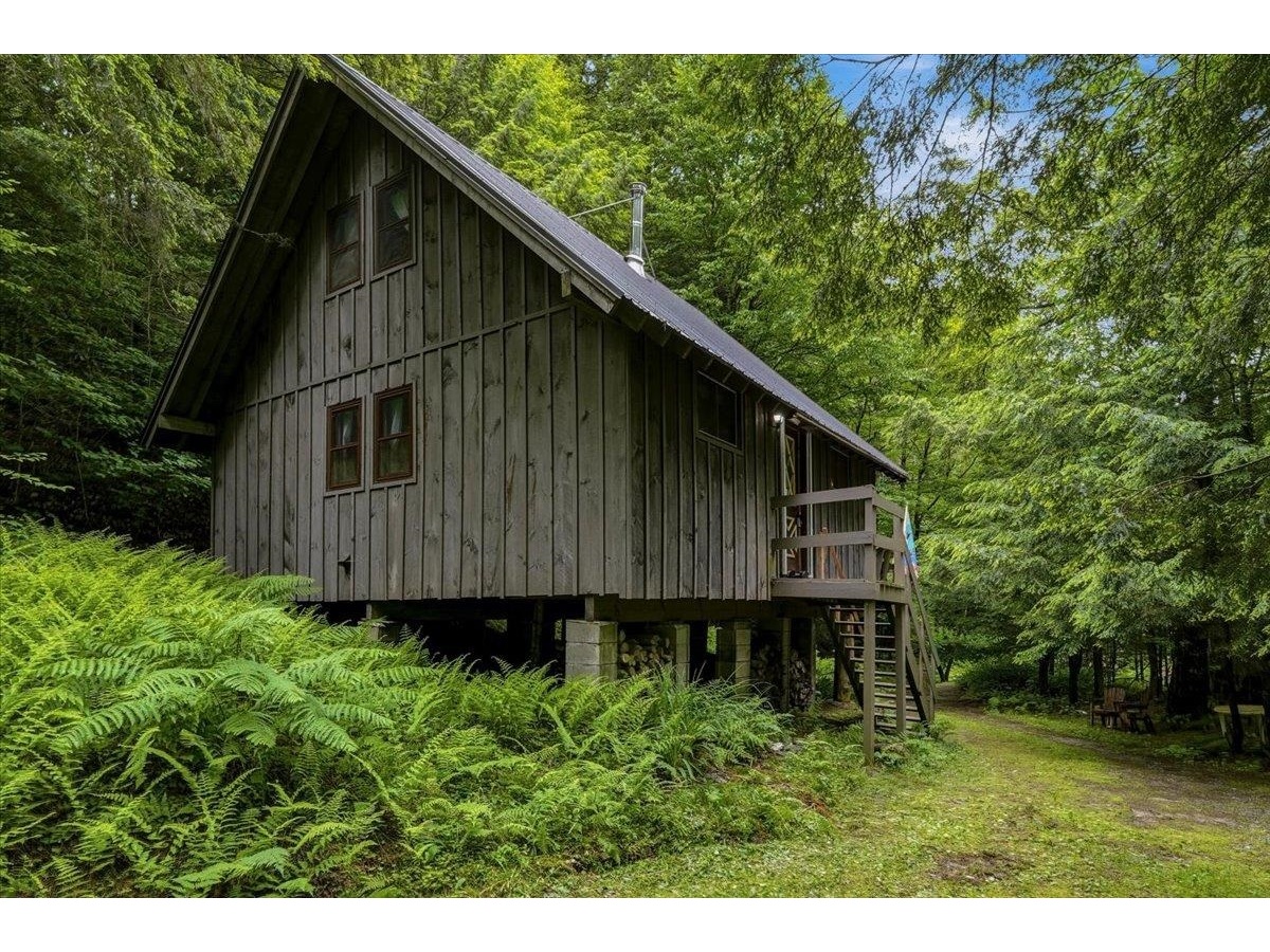 110 Spring Hill Lane