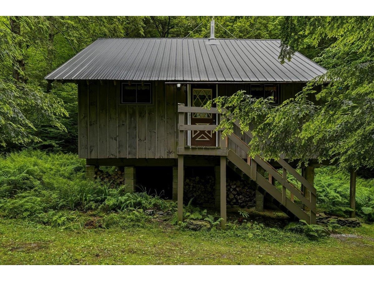 110 Spring Hill Lane