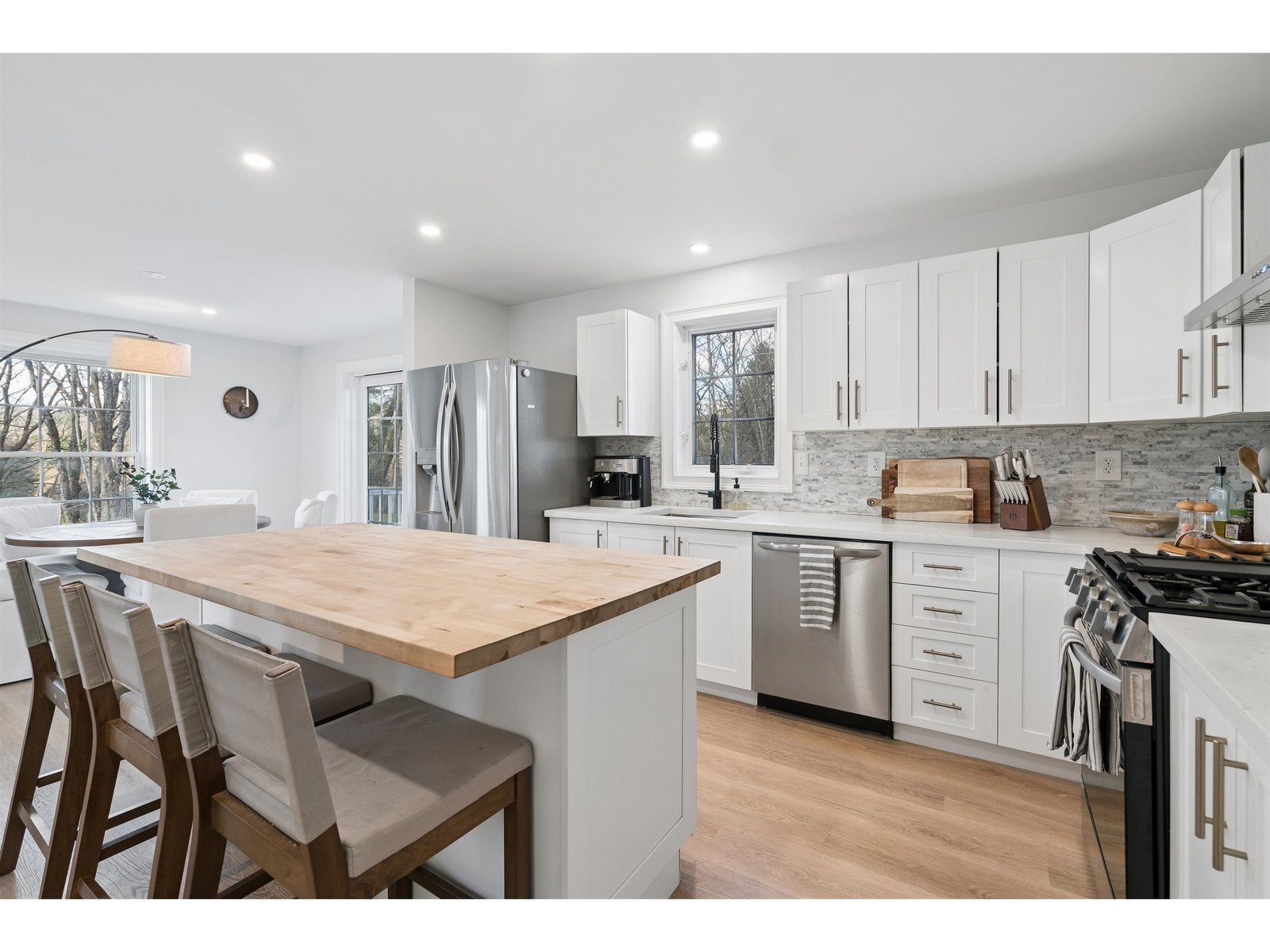 1100 Stock Farm Road