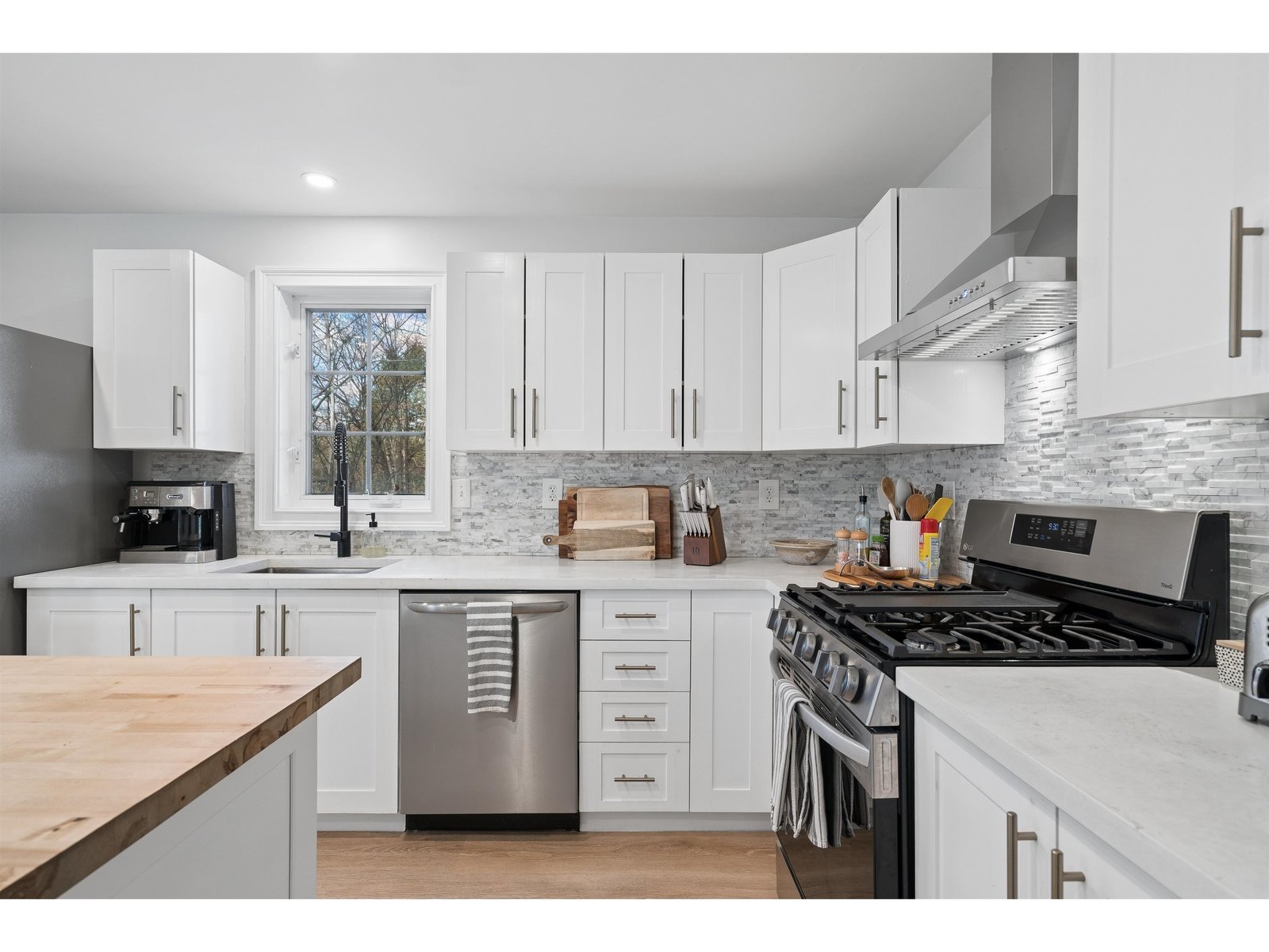 1100 Stock Farm Road