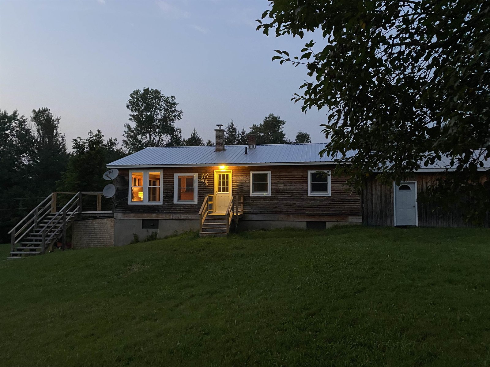 1102 Irish Hill Road