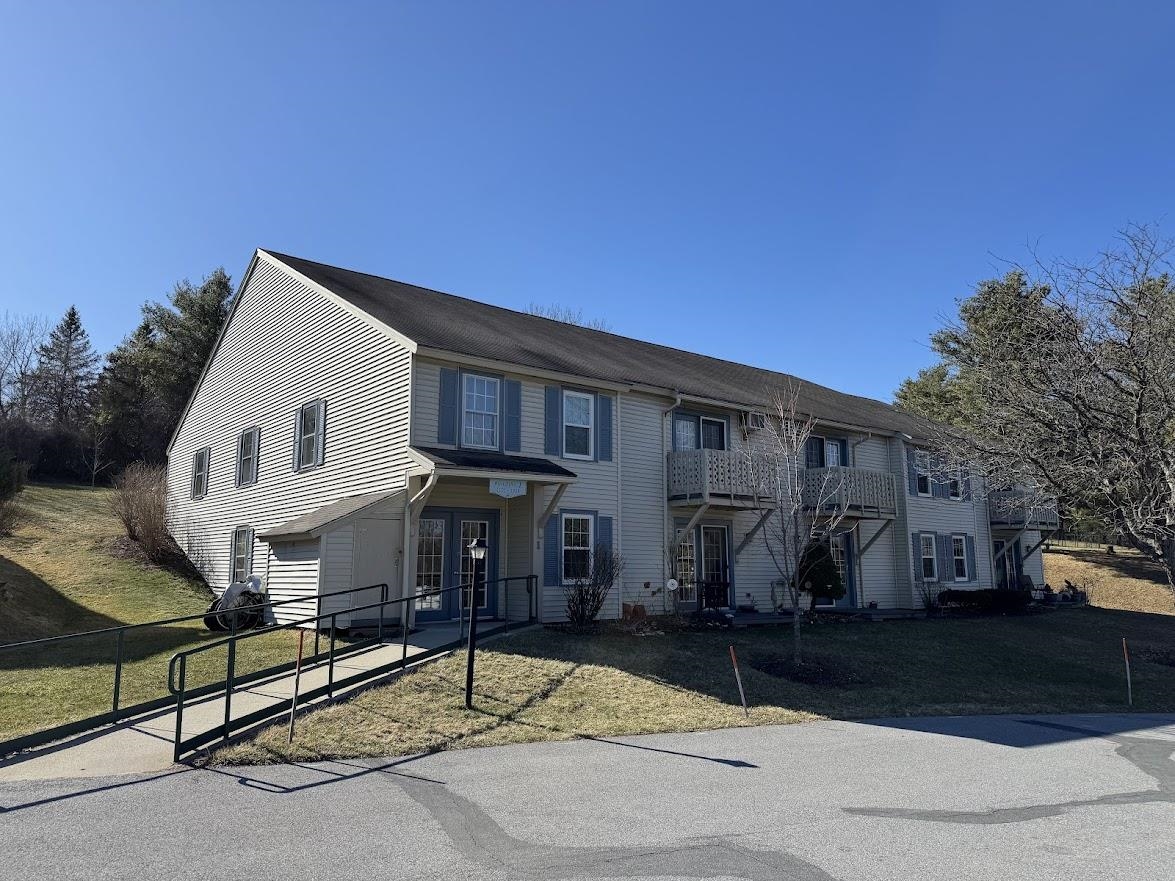 1102 The Terraces Drive, Shelburne