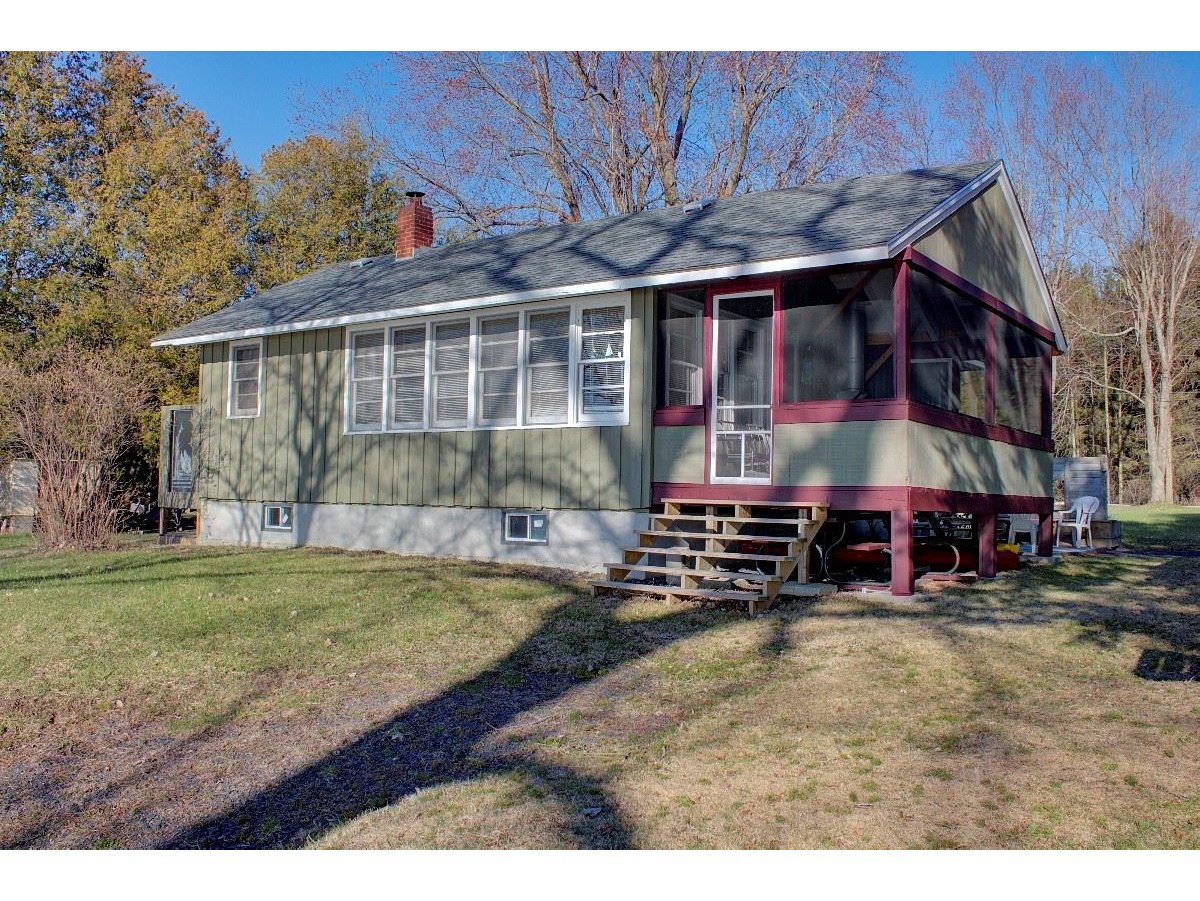 1104 Blockhouse Point Road