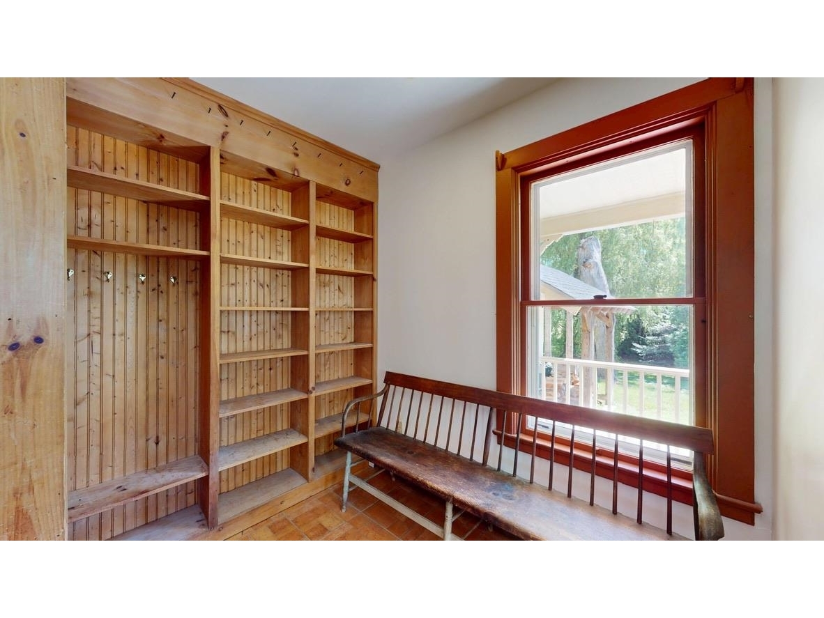 1104 Grandey Road