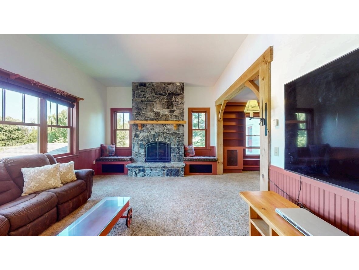 1104 Grandey Road