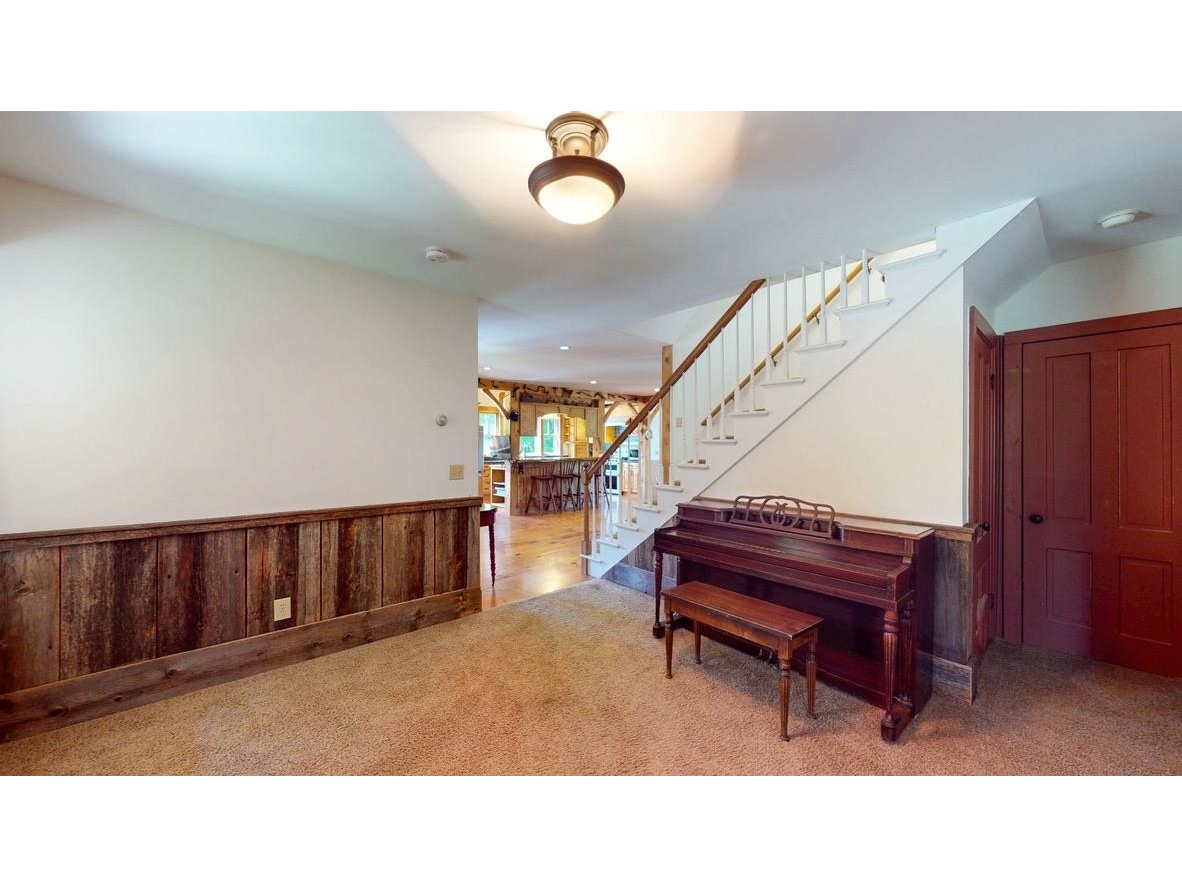1104 Grandey Road