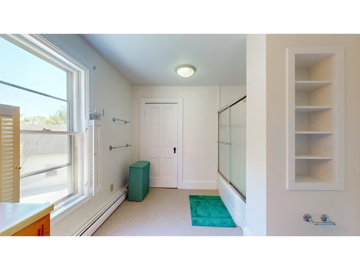 1104 Grandey Road