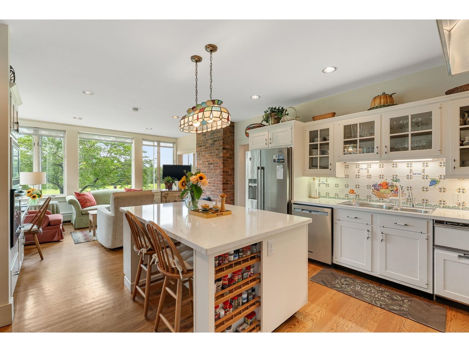 1109 East Warren Road